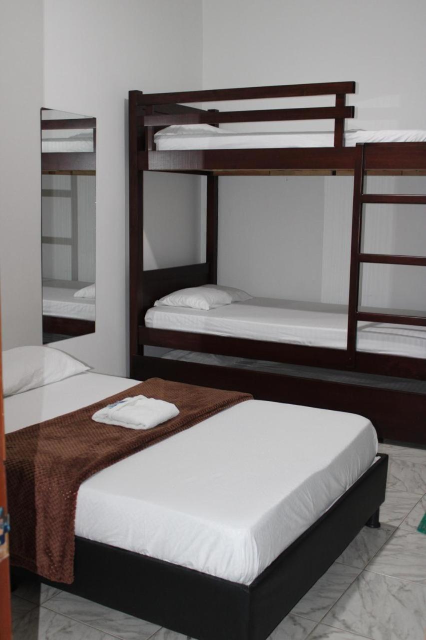 San Cayetano Hotel *